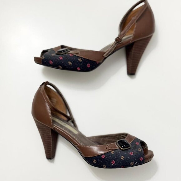 Women's Retro Open-Toe Kitten Heel Shoes by Pink Studio (Anthropologie), Size 7 - Picture 1 of 7